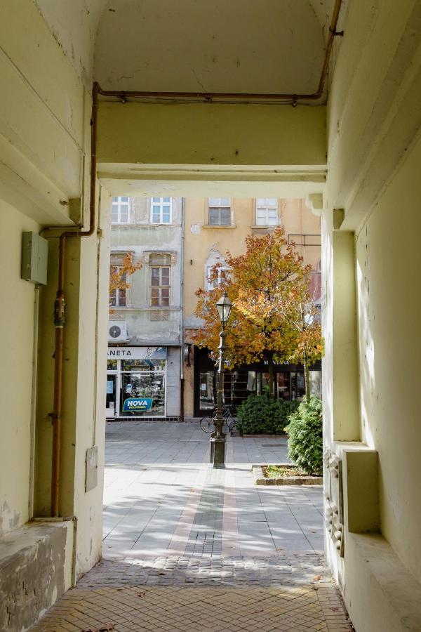 Apartman Zamak Sombor Bagian luar foto